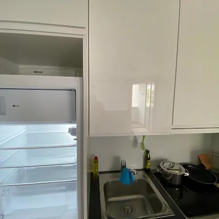A Bright Near Metro With A Balcony Apartament *