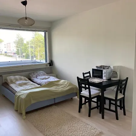 Apartment A Bright Near Metro With A Balcony